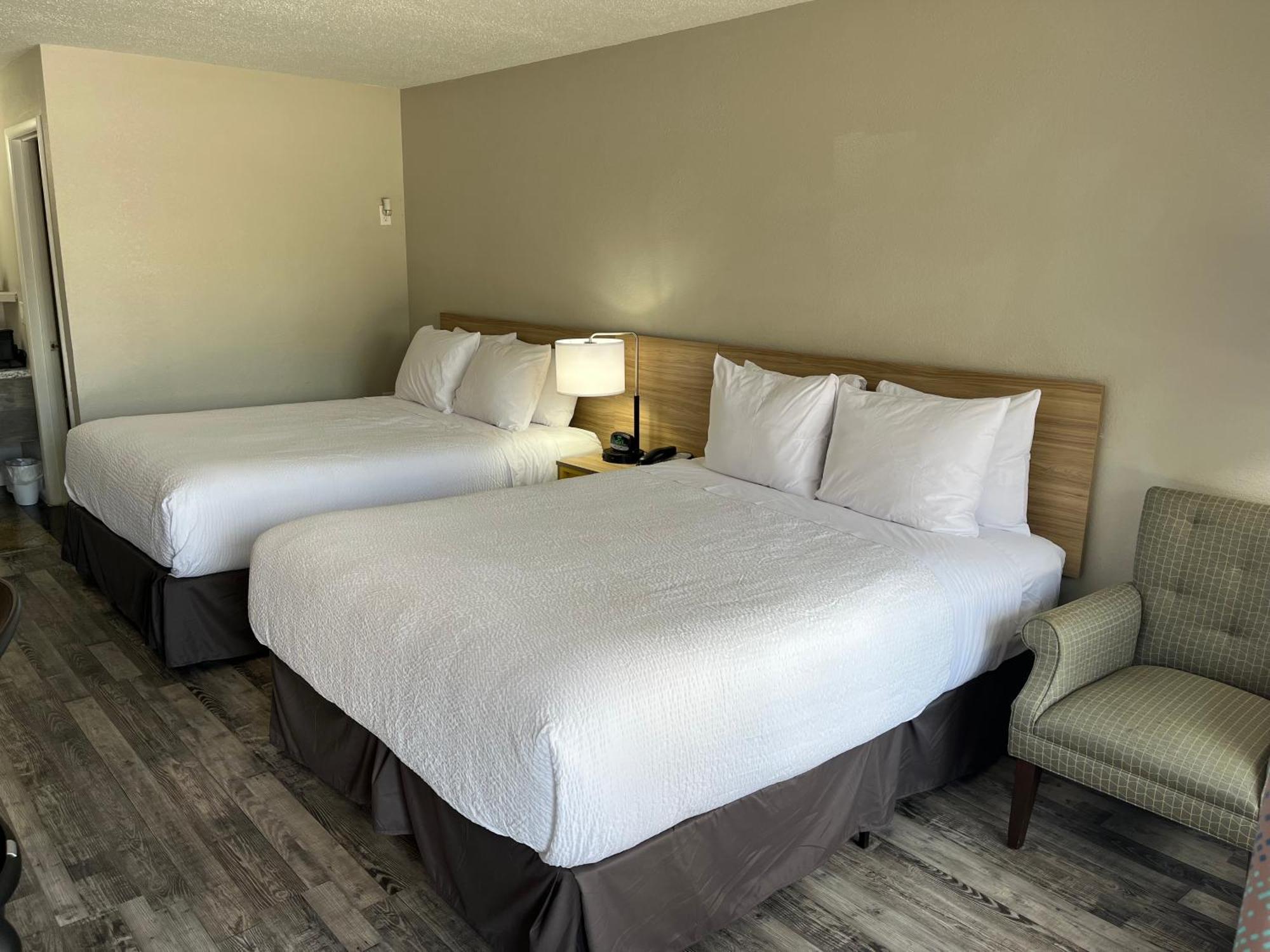 Days Inn By Wyndham Branson Ozarks Bagian luar foto